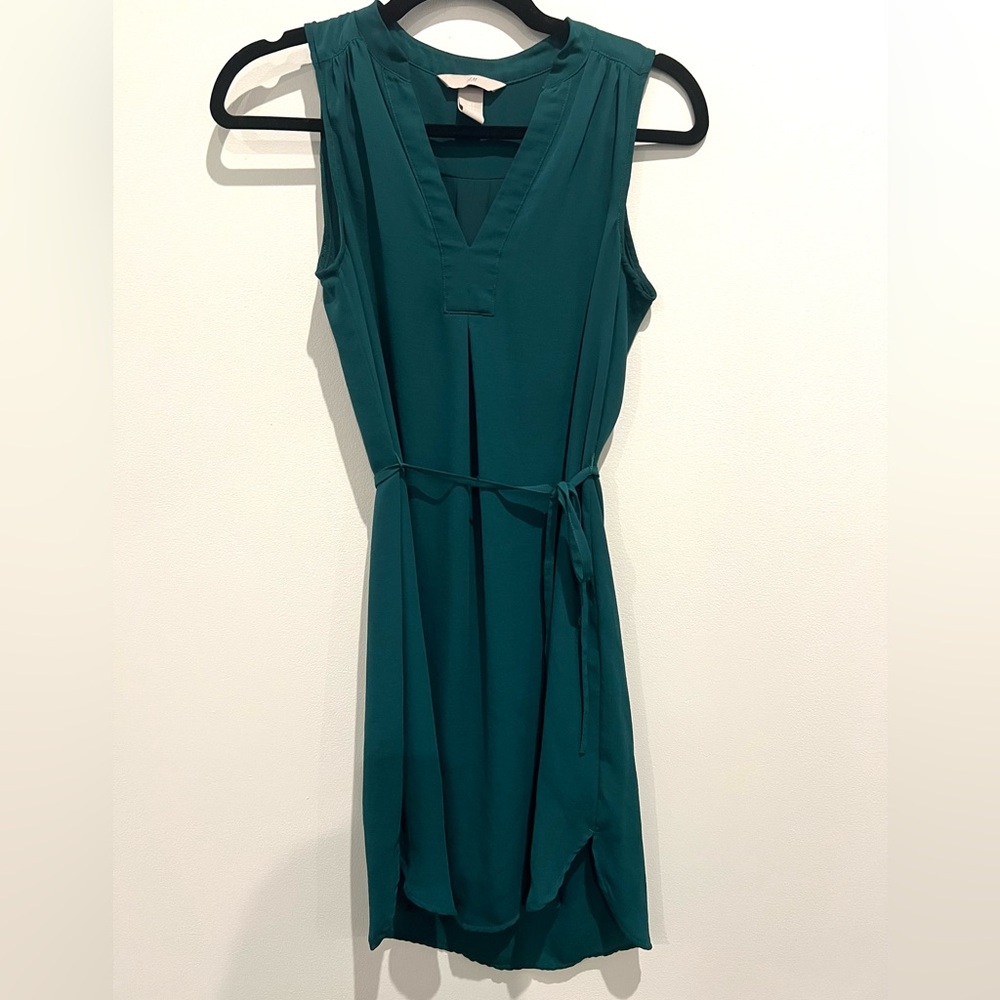 H&M dark emerald spruce green sleeveless dress v neck with belt size 0